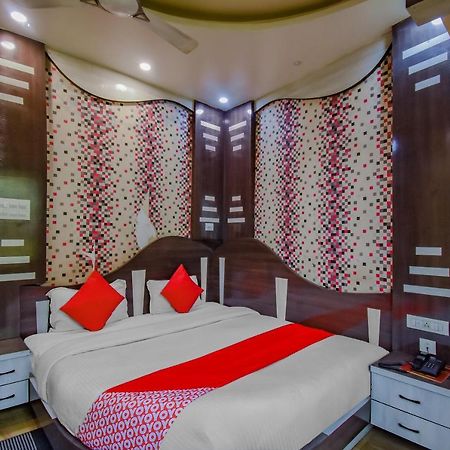 Oyo 1851 Hotel Sefali Deluxe Kolkata Bagian luar foto