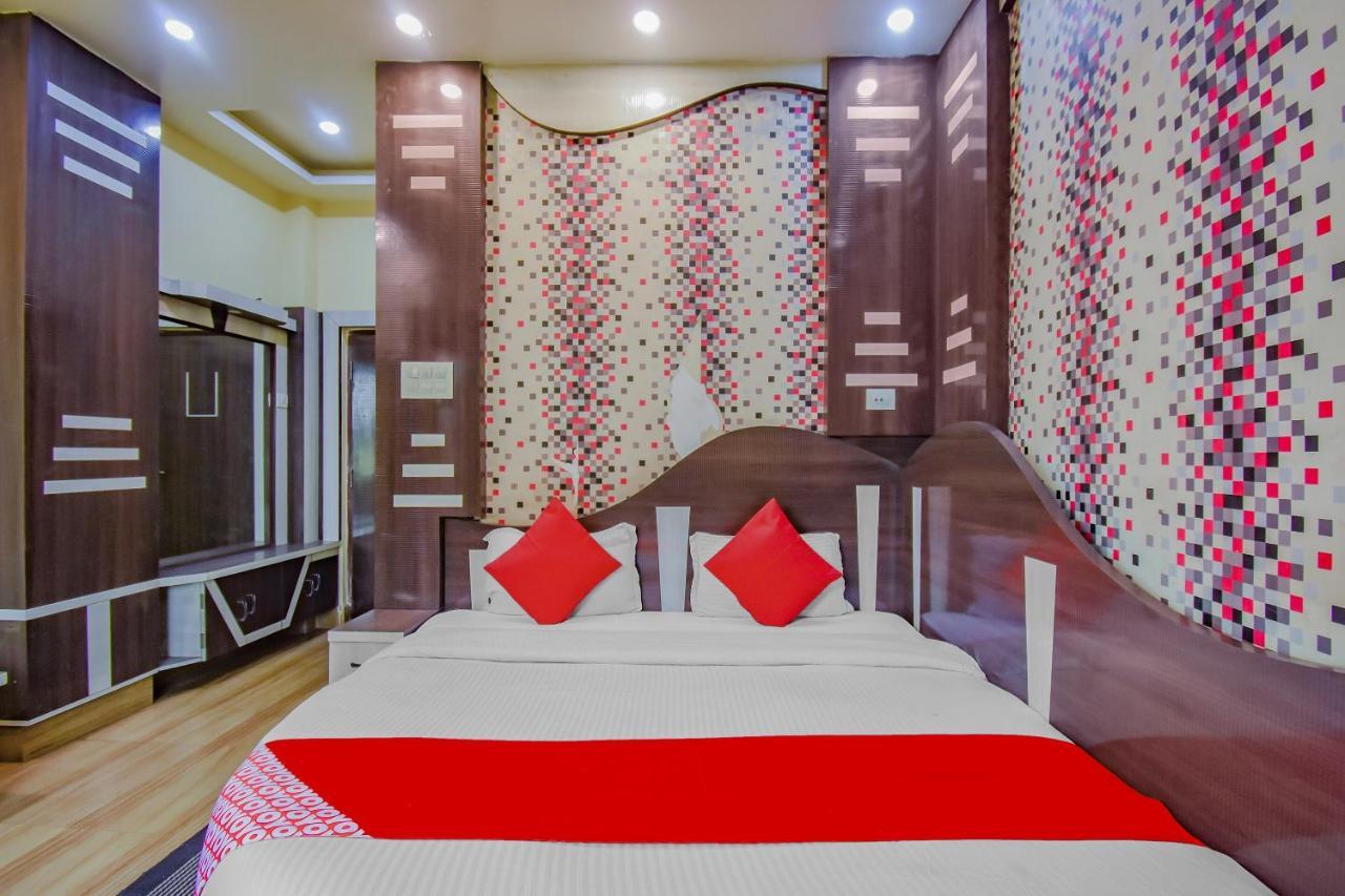Oyo 1851 Hotel Sefali Deluxe Kolkata Bagian luar foto