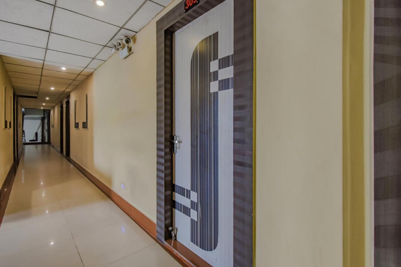 Oyo 1851 Hotel Sefali Deluxe Kolkata Bagian luar foto